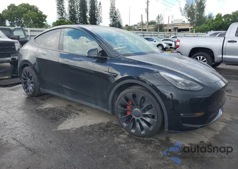 2023 Tesla Model Y из США, поврежденный, VIN 7SAYGDEF8PF611802